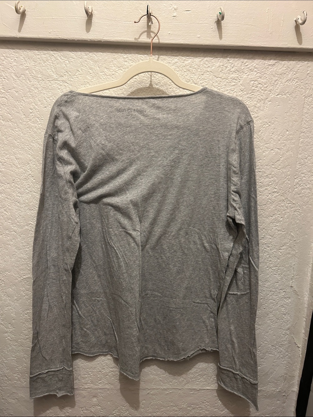 ZADIG & VOLTAIRE Light Gray V-Neck Long Sleeve Tee *Original Style* Sz LARGE - Picture 8 of 8